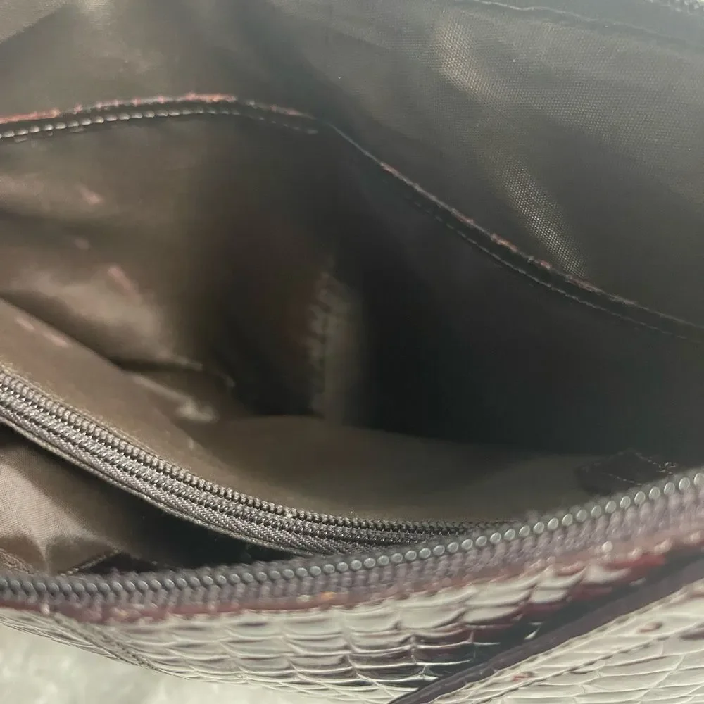 Etienne Aigner leather burgundy reptile print shoulder bag gold tone hardwares - Picture 16 of 16
